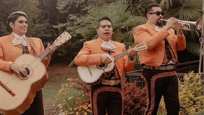 Servicio de Mariachi Profesional
